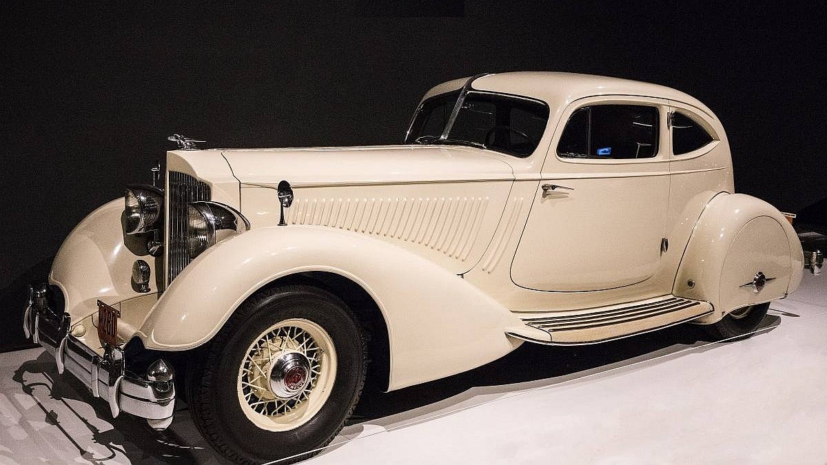 Click to Enlarge-Esc to Close myimgs/ArtDecoCars1910-36/1934 Packard Twelve Model 1106.jpg